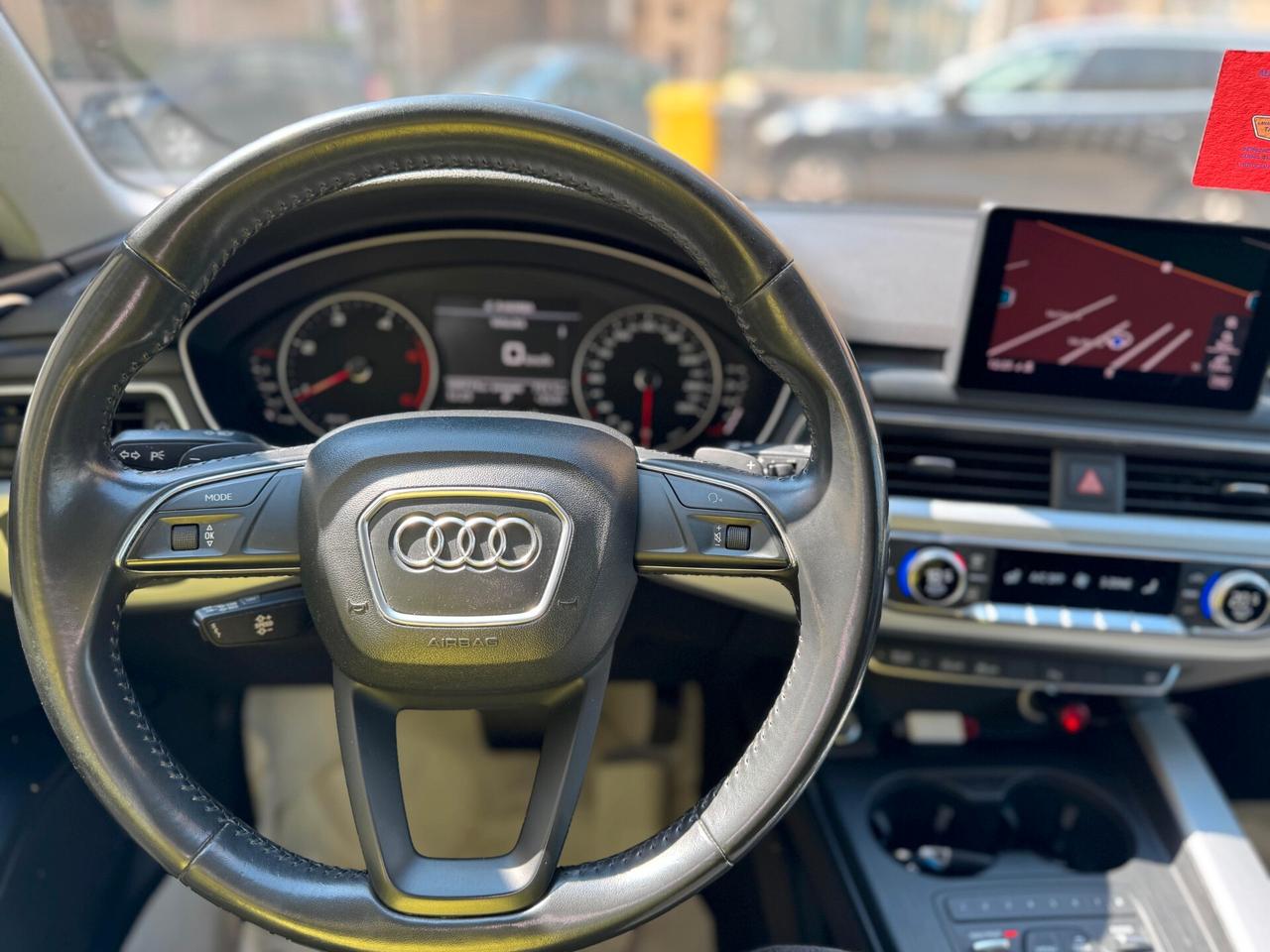 Audi A4 Avant 2.0 TDI 122 CV S tronic S line edition