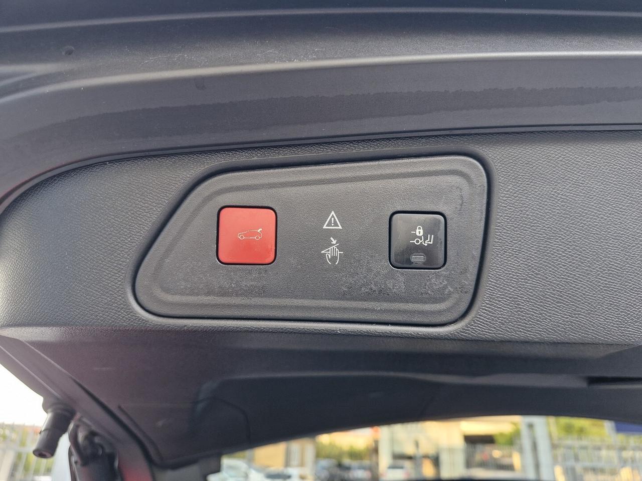 PEUGEOT 3008 1.5 BlueHDi GT line TETTO ANNO 2018