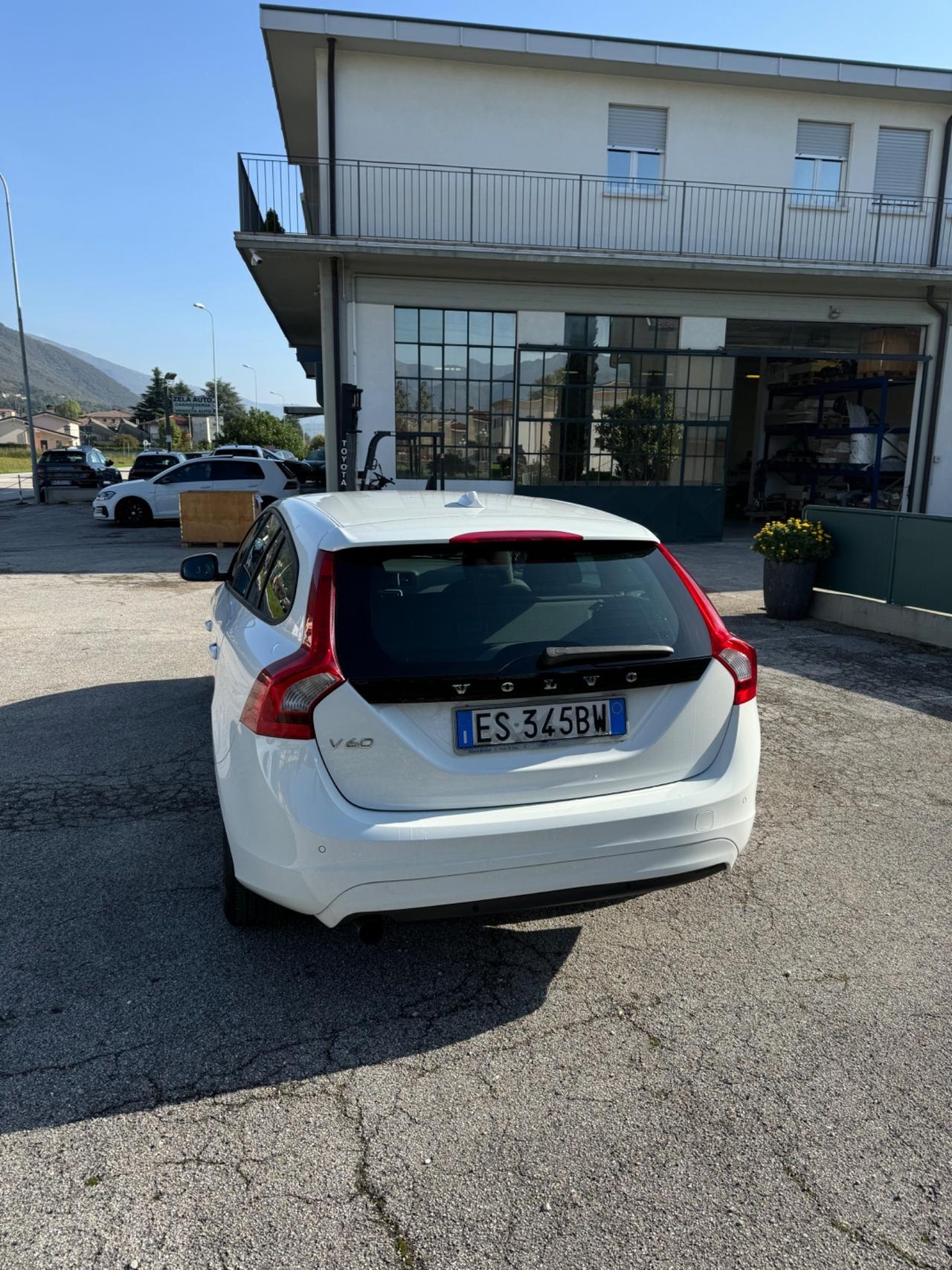 Volvo V60 D3 Geartronic Momentum