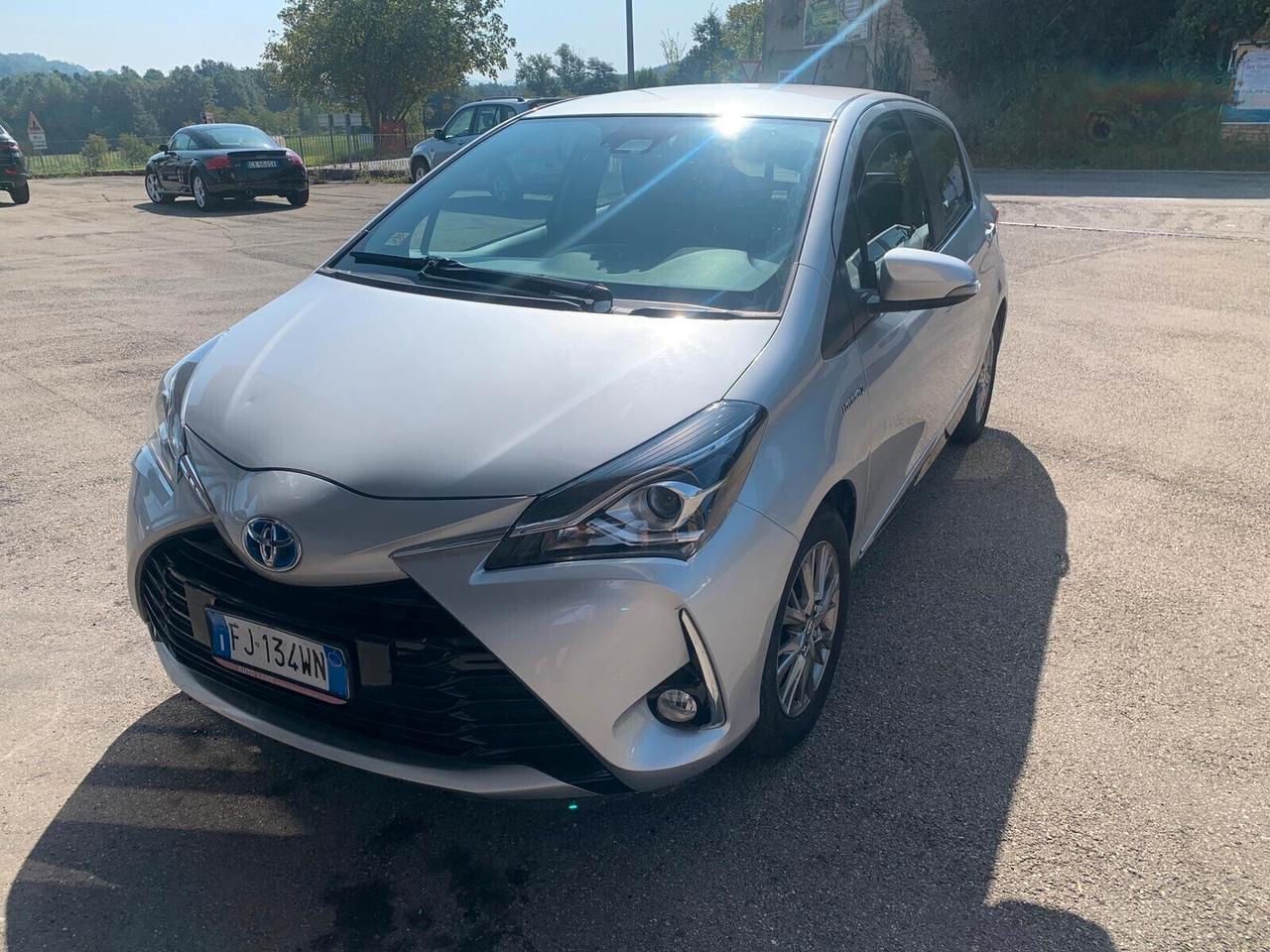 Toyota Yaris -HYBRID-NEO PATENTATI- FULL OPTIONAL-5 PORTE-TAGLIANDATA