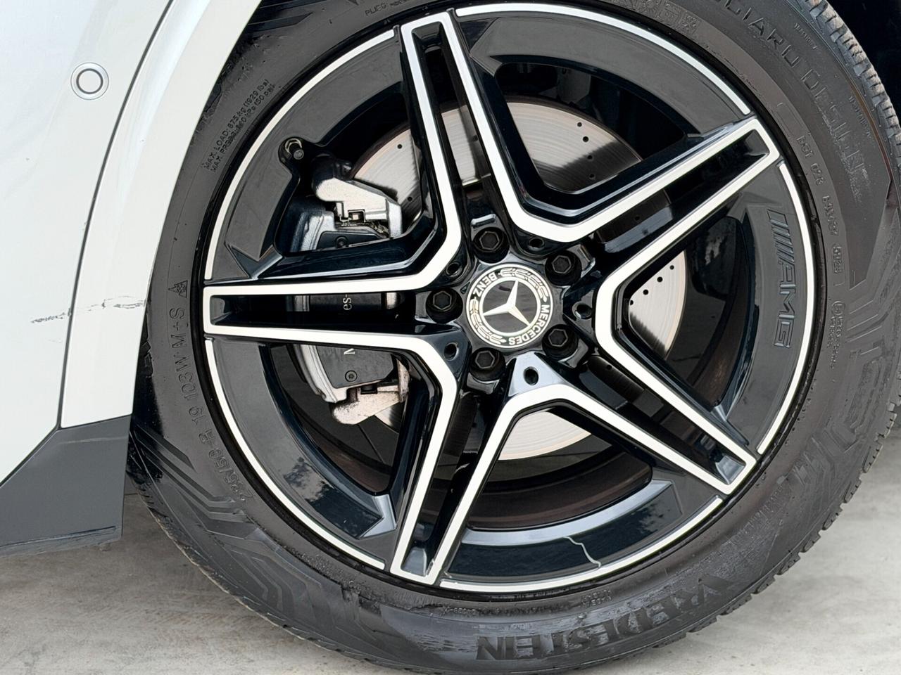 Mercedes-benz GLA 200 d 150 CV AMG Premium Plus UNICO PROPRIETARIO IVA ESPOSTA