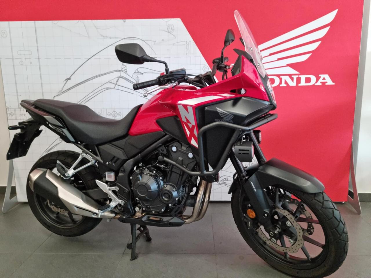 Honda NX 500 - 2025 - 5801 KM
