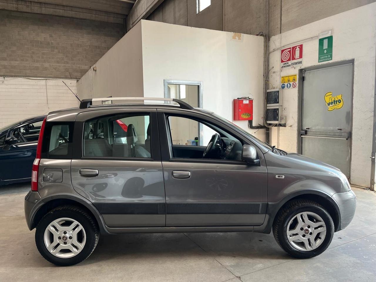 Fiat Panda CLIMBING NATURAL POWER