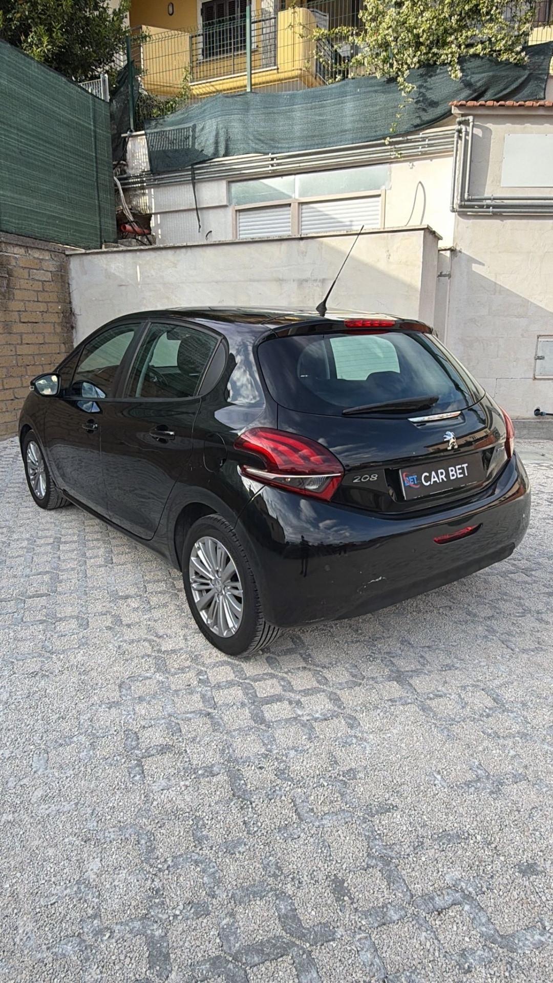 Peugeot 208 PureTech 82 5p. GPL Access