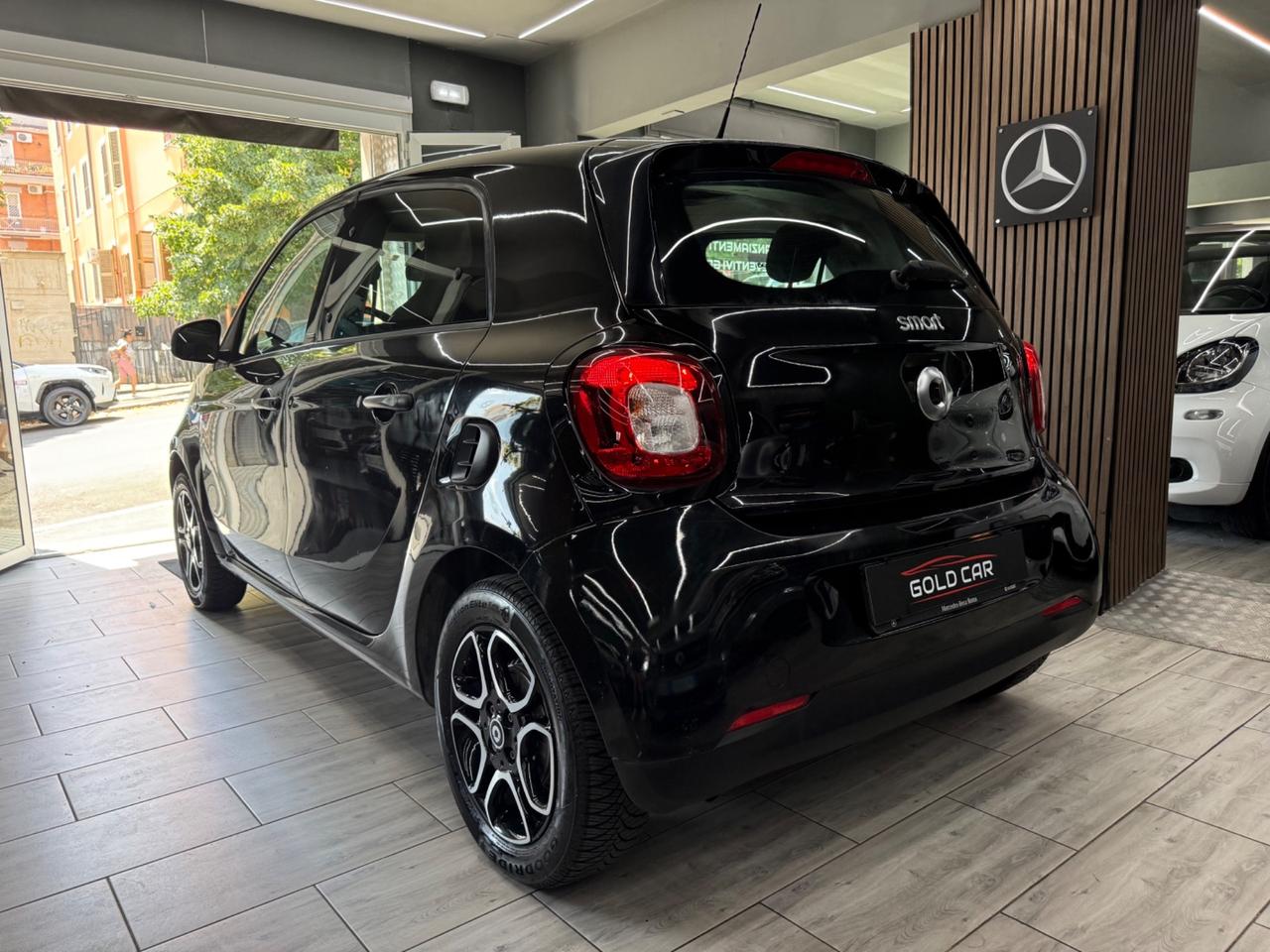 Smart ForFour 90 0.9 Turbo Superpassion NAVIGATORE FARI LED