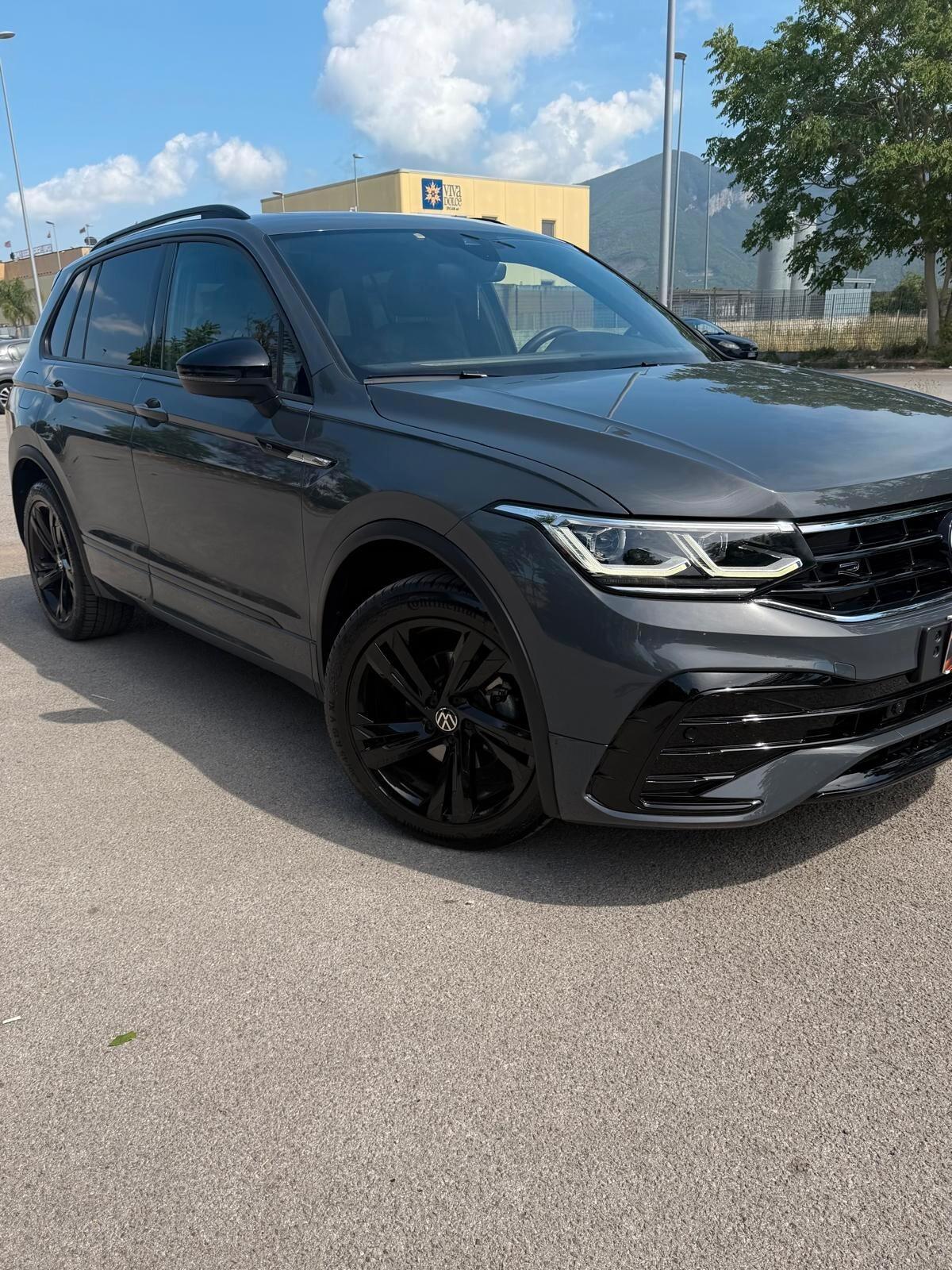 Volkswagen Tiguan 2.0 TDI 150 CV SCR DSG R-Line