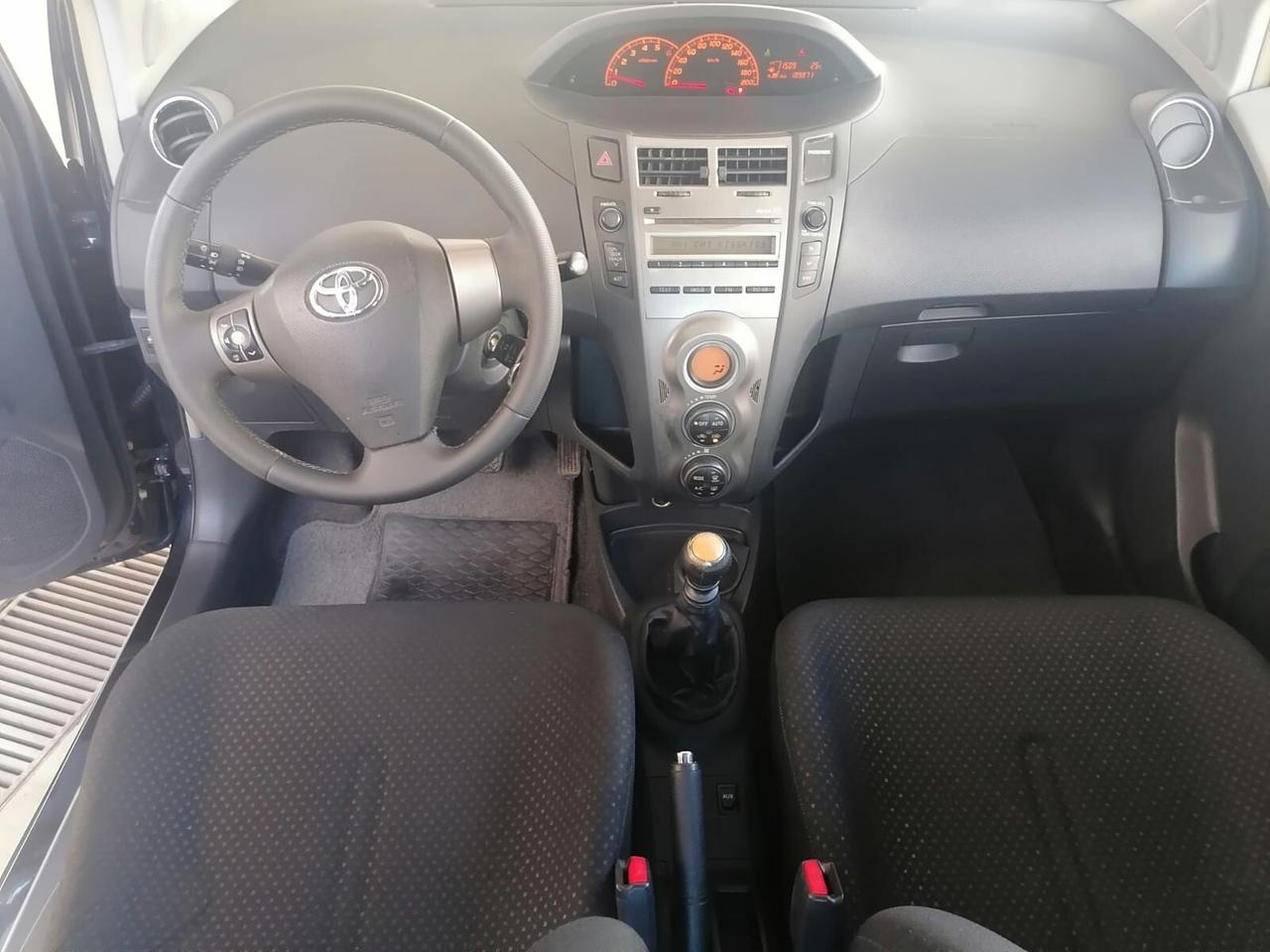 Toyota Yaris 1.4 D4D - 2011