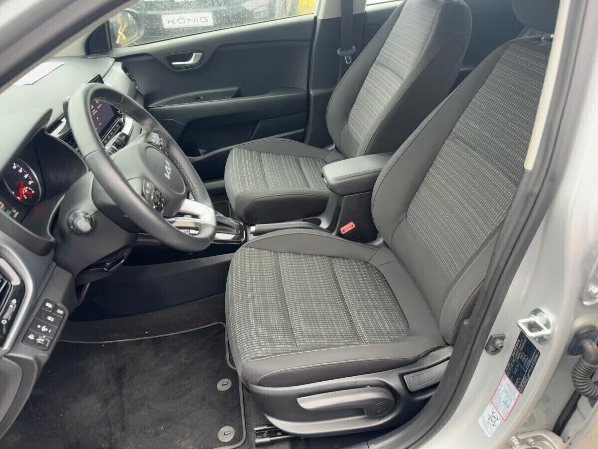 Kia Stonic 1.0 T-GDi 100 CV MHEV MT GT Line ok neo patentati