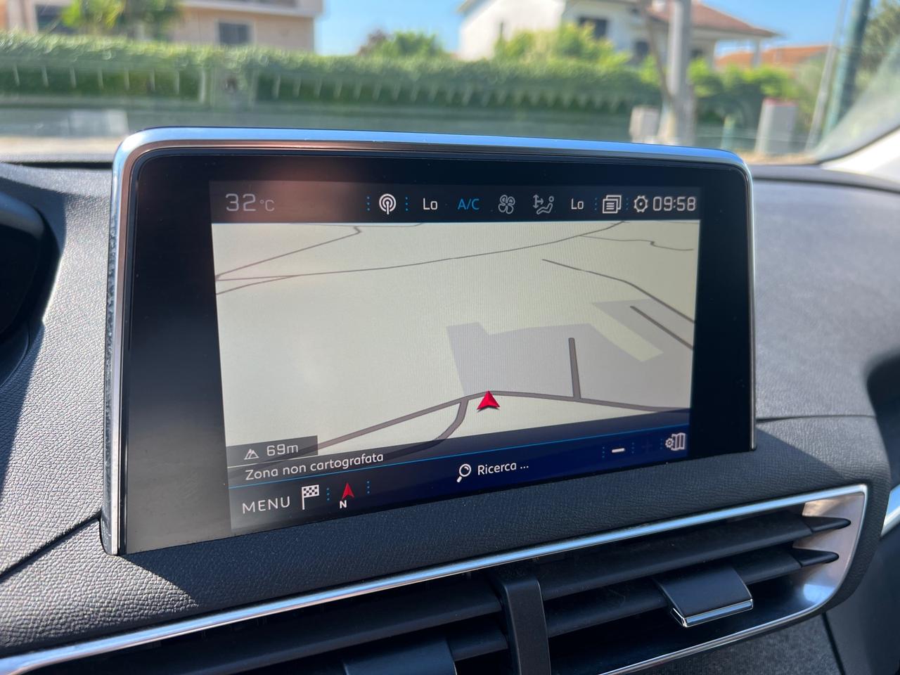 Peugeot 3008 1.6HDi 120CV EAT6 Allure-12/2017"UNIPRO"