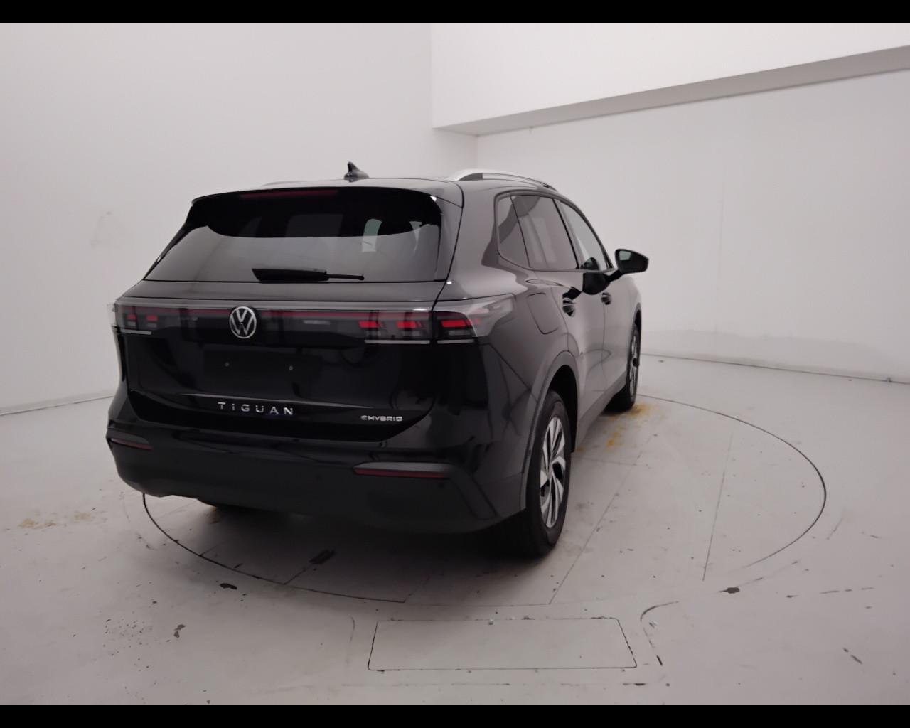 VOLKSWAGEN Tiguan III 2024 - Tiguan 1.5 tsi ehybrid Edition Plus 204cv dsg