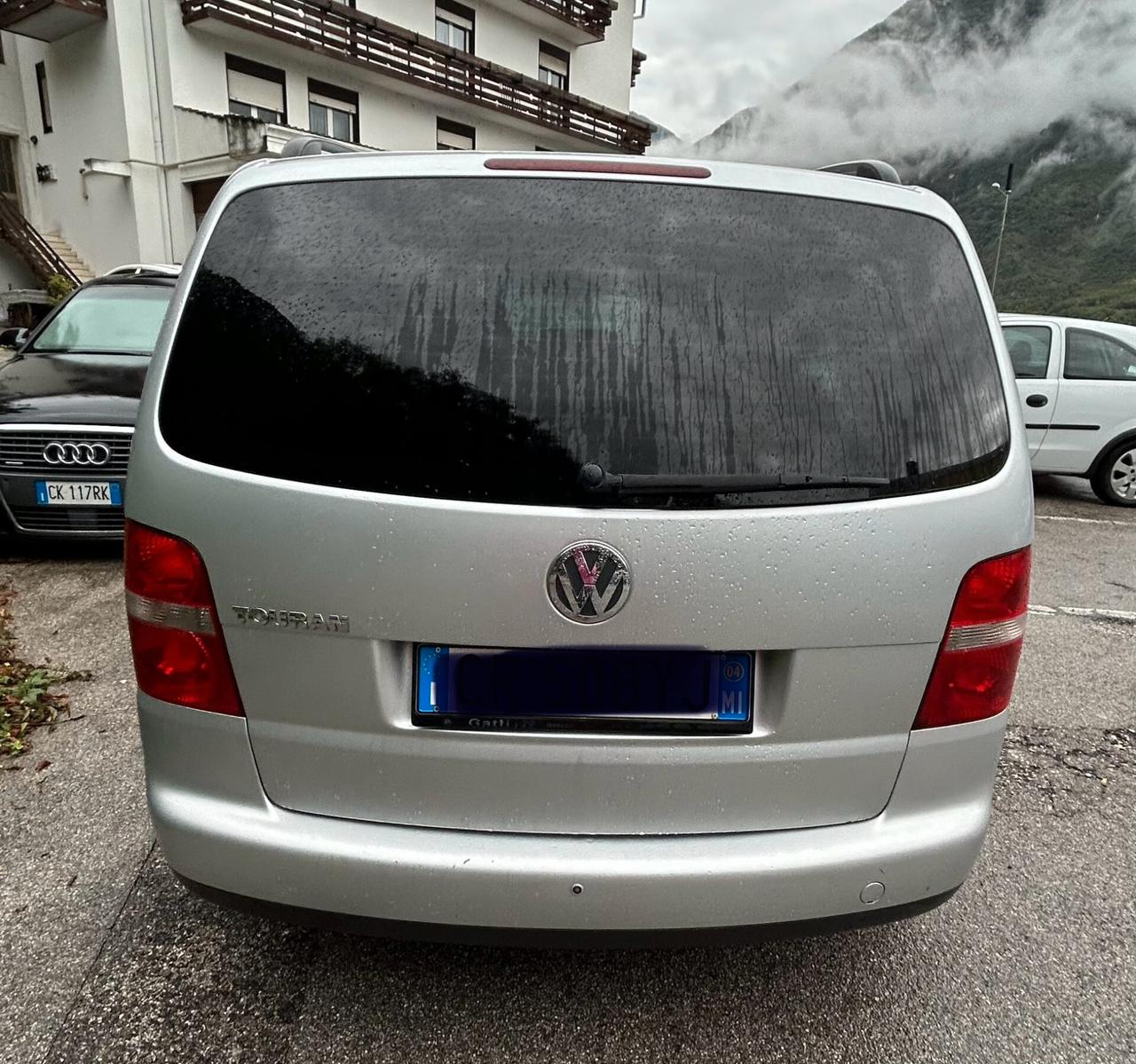 VW TOURAN