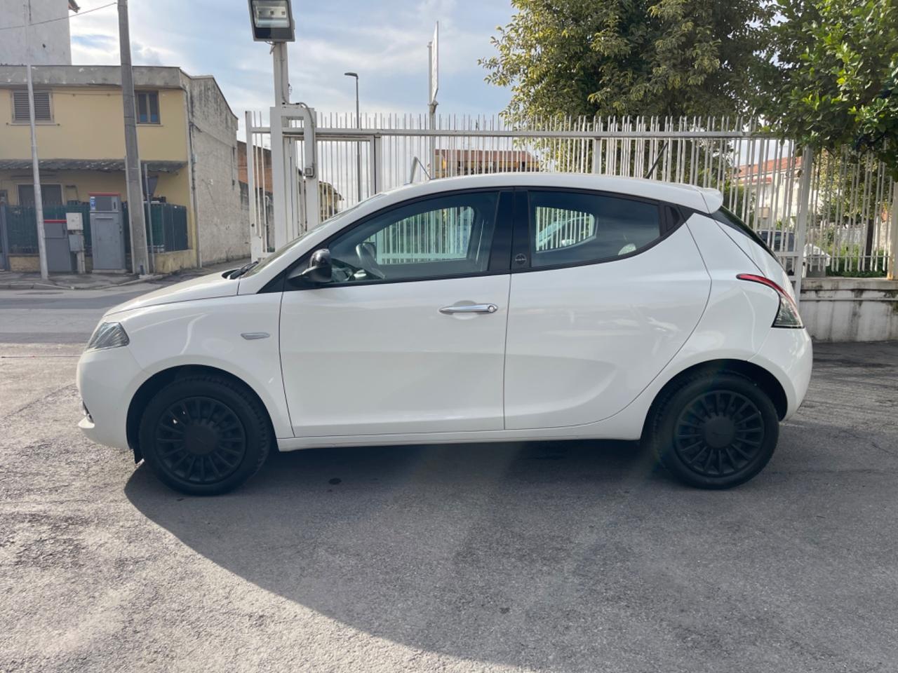 Lancia Ypsilon 1.2 69 CV 5 porte GPL Ecochic Silver ITALIANA UNICO PROPRIETARIO!!!