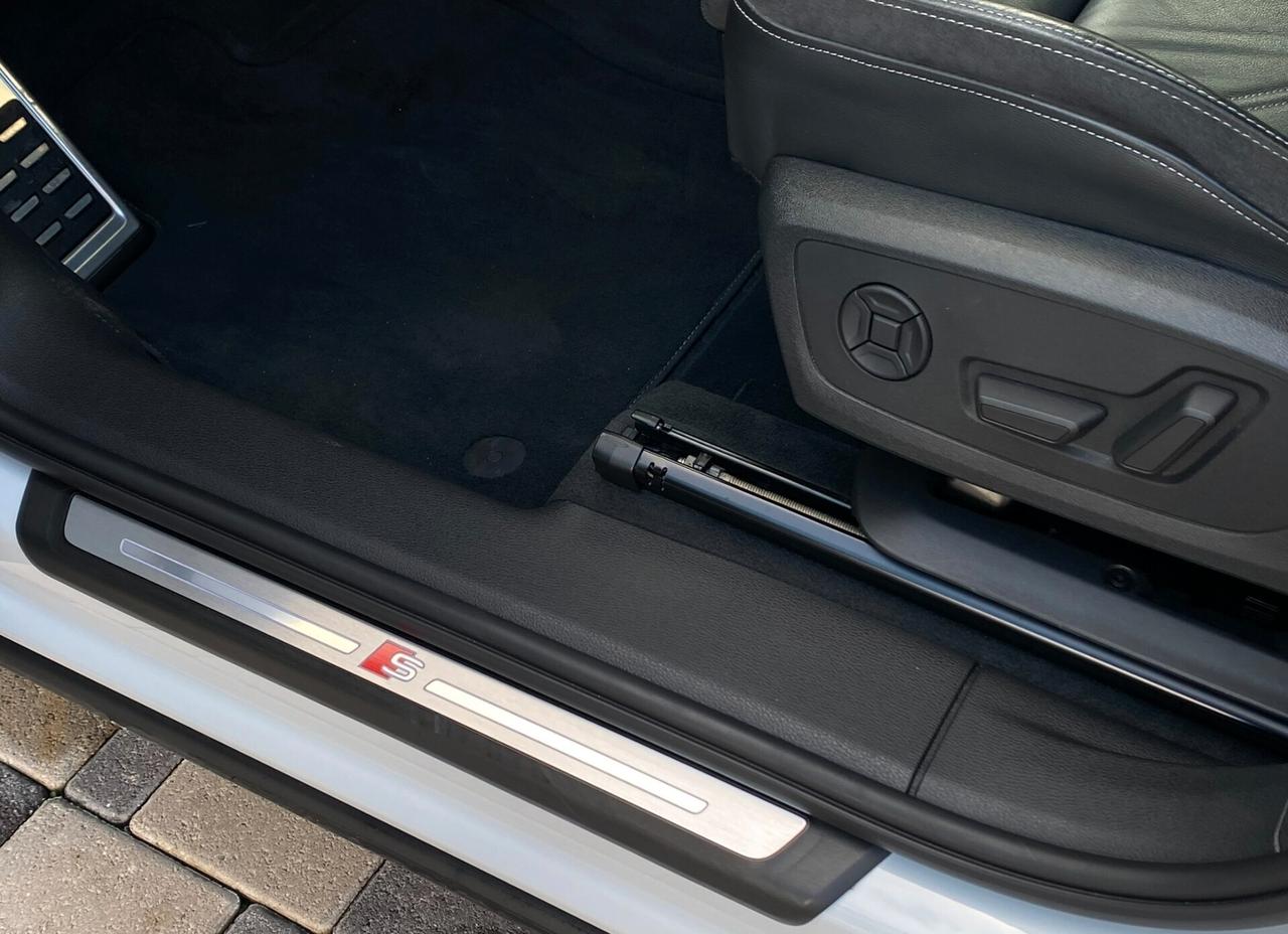 Audi Q3 S line edition 2.0 TDI 190CV s-tronic quattro 40