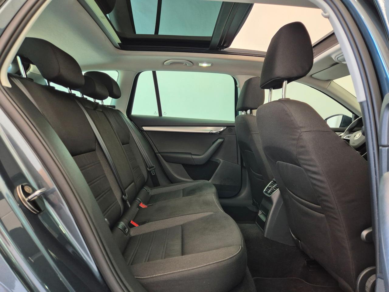 Skoda Octavia 1.4 TSI Wagon Executive G-Tec TETTO APRIBILE