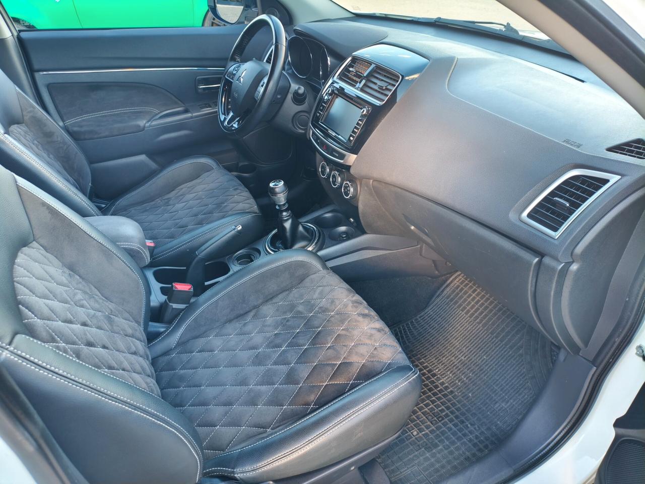 Mitsubishi ASX 1.6 DI-D 114 CV 2WD Instyle Panoramic