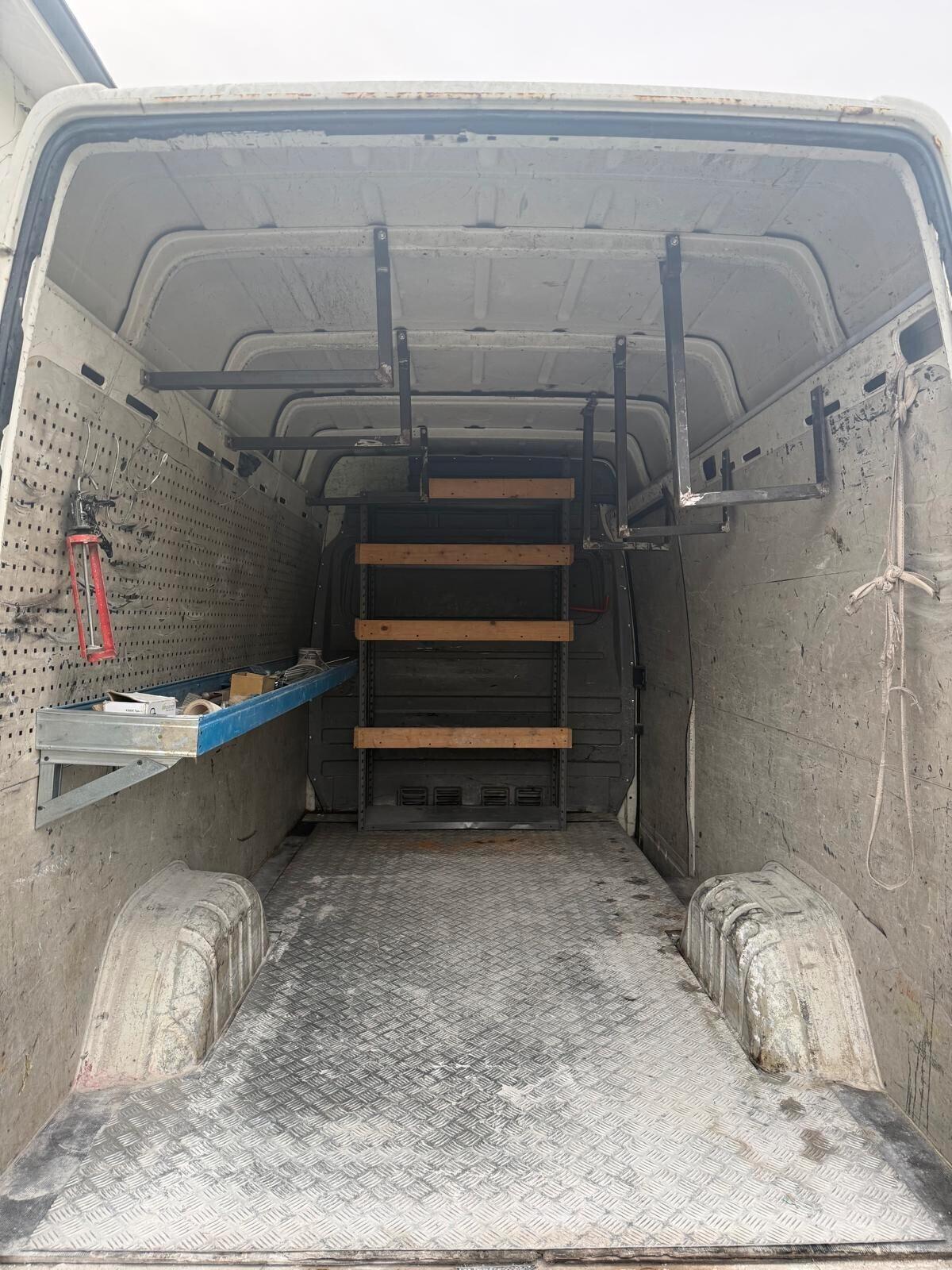 VOLKSWAGEN LT 35 2.5 TDI DEL 2003 16.000 KG DI PORTATA BEN FUNZIONANTE