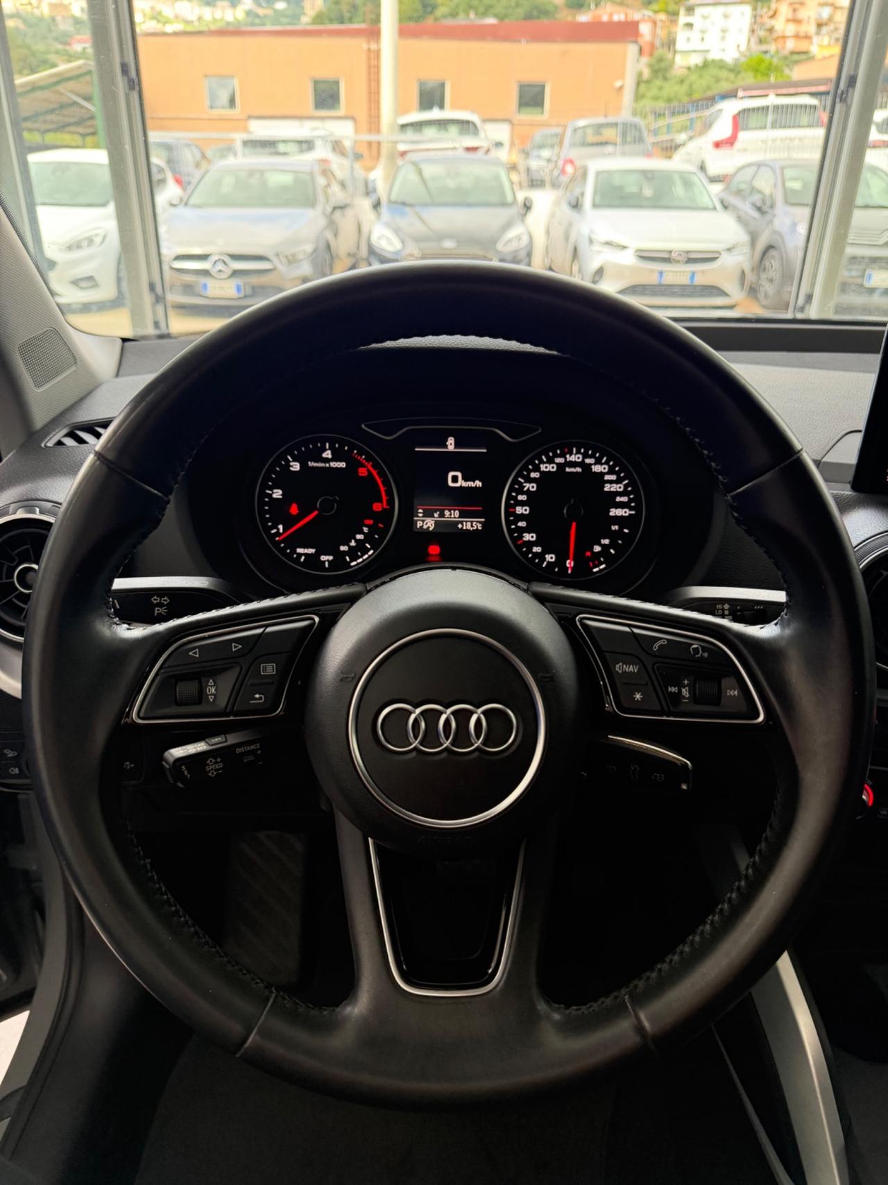 Audi Q2 S-LINE S tronic BLACK Edition FINANZIABILE