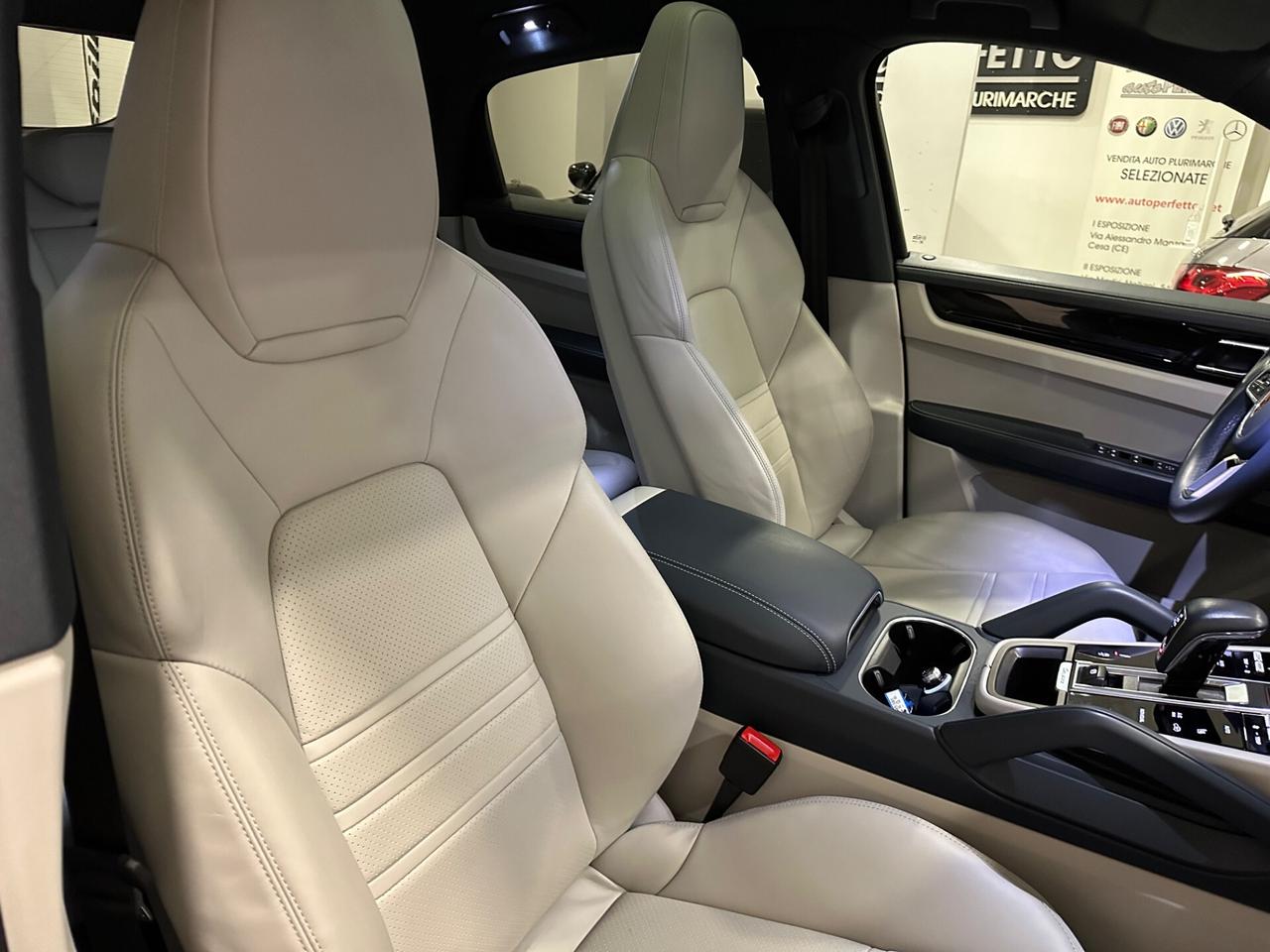 Porsche Cayenne Coupé 3.0 V6 E-Hybrid
