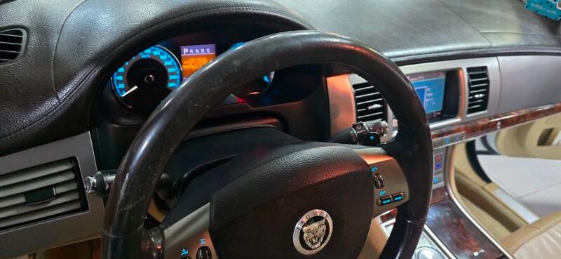 JAGUAR XF 1ª serie (X250) XF 3.0 D V6 Luxury