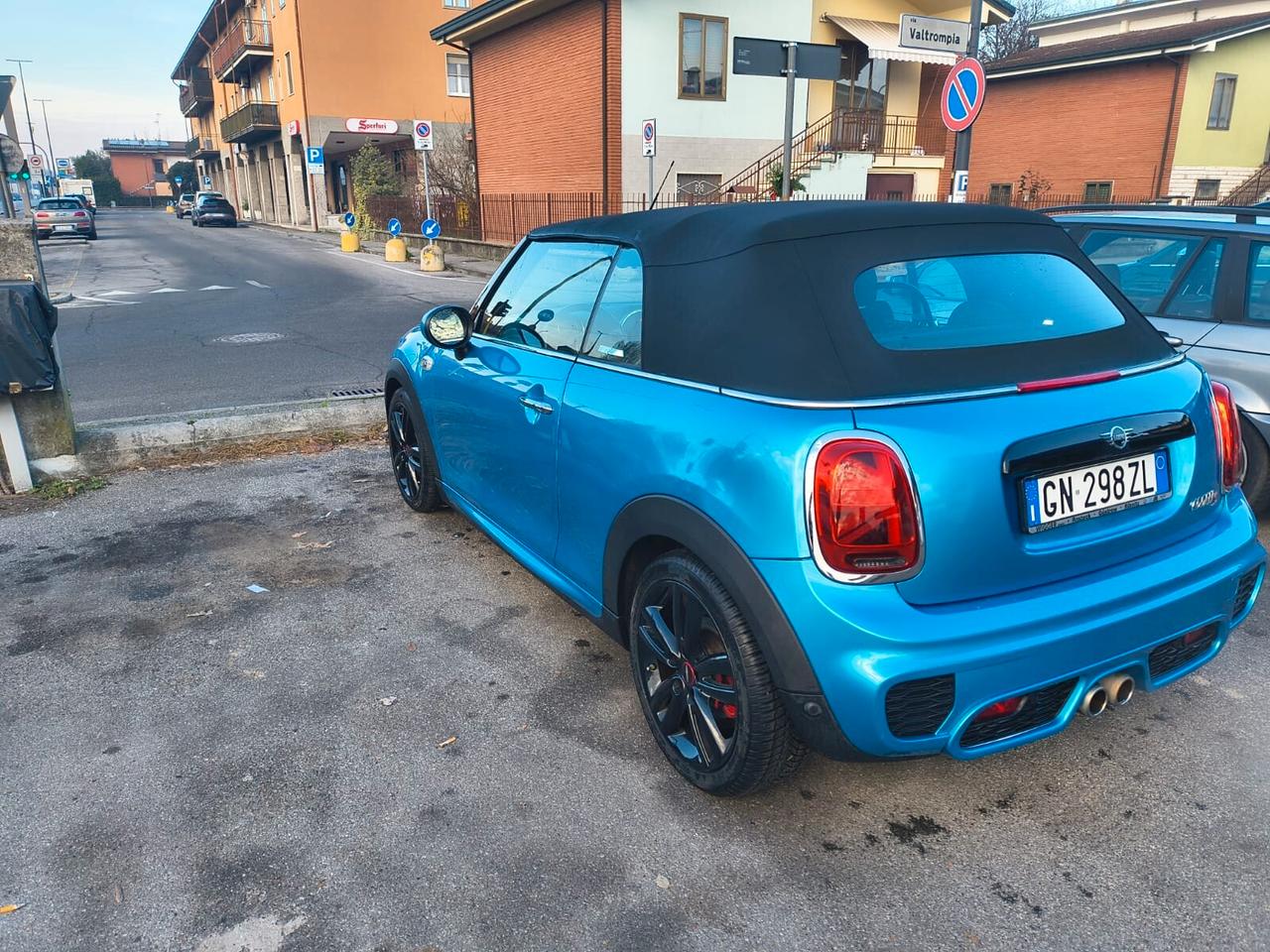 Mini Cabrio John Cooper Works S