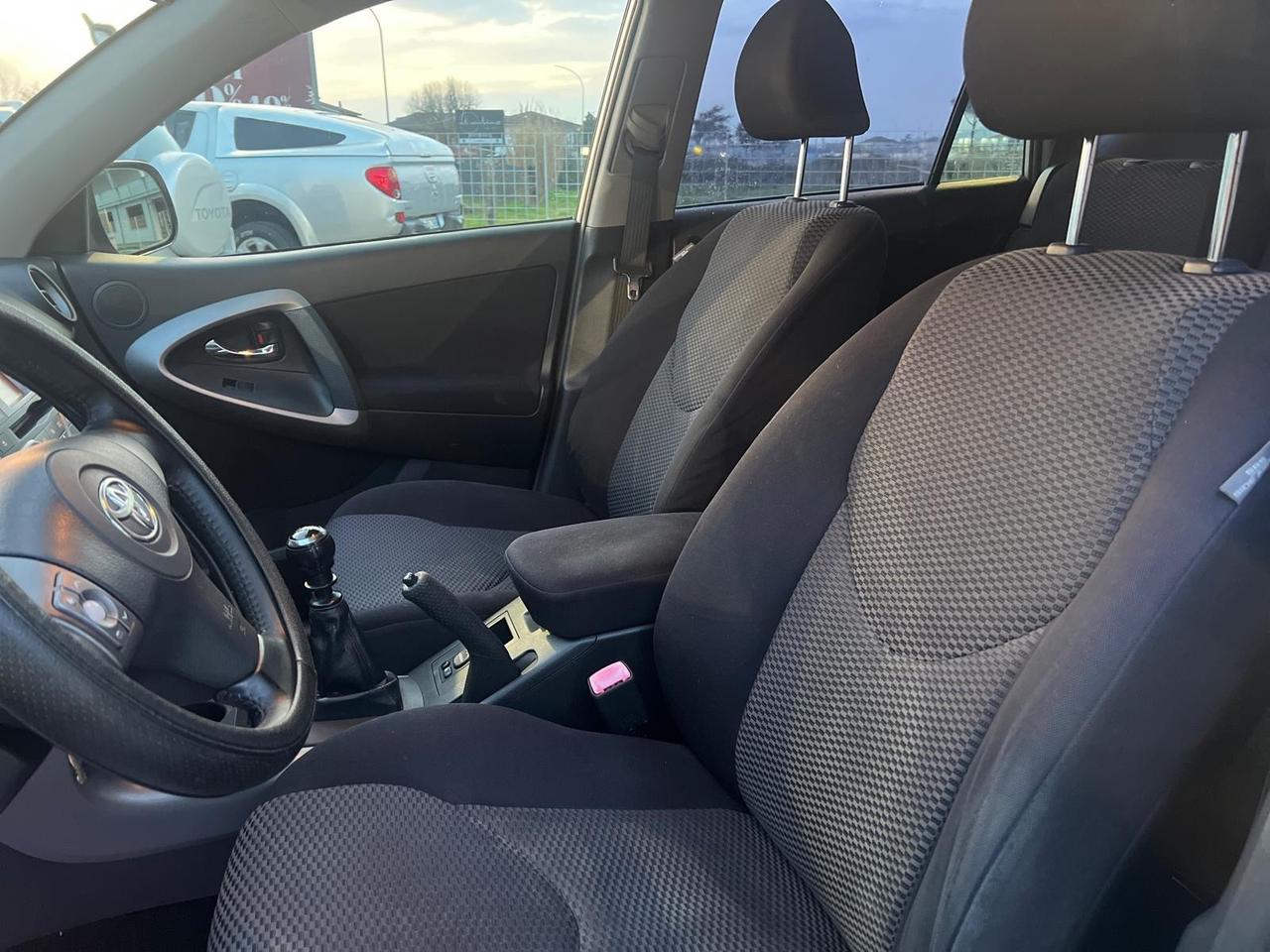 Toyota RAV 4 RAV4 2.2 D-4D 136 CV