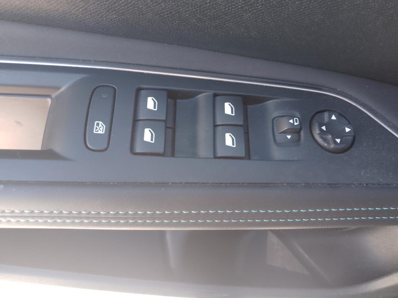 Peugeot 3008 BlueHDi 130 S&S EAT8 Allure Pack