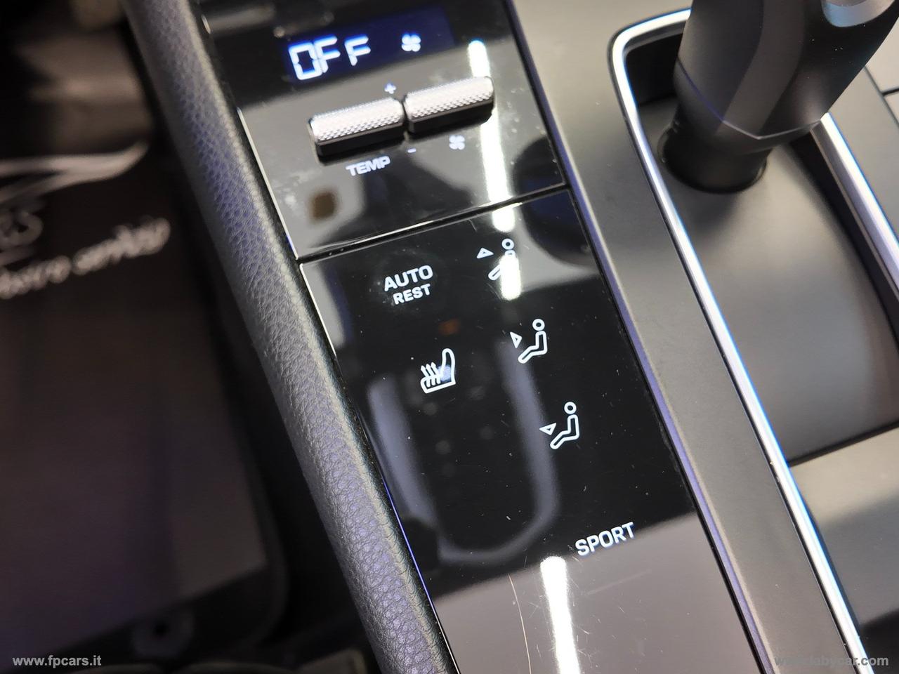 PORSCHE Macan 2.0 TETTO APRIBILE