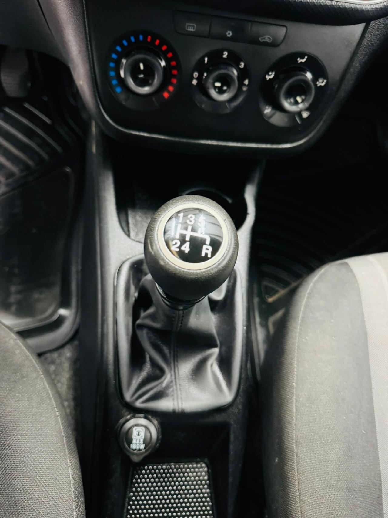 Fiat Punto 1.2 5 porte Street