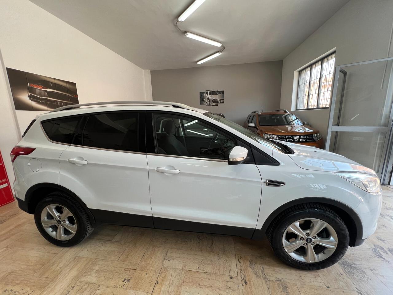 Ford Kuga 2.0 TDCI 115 CV 2WD Titanium