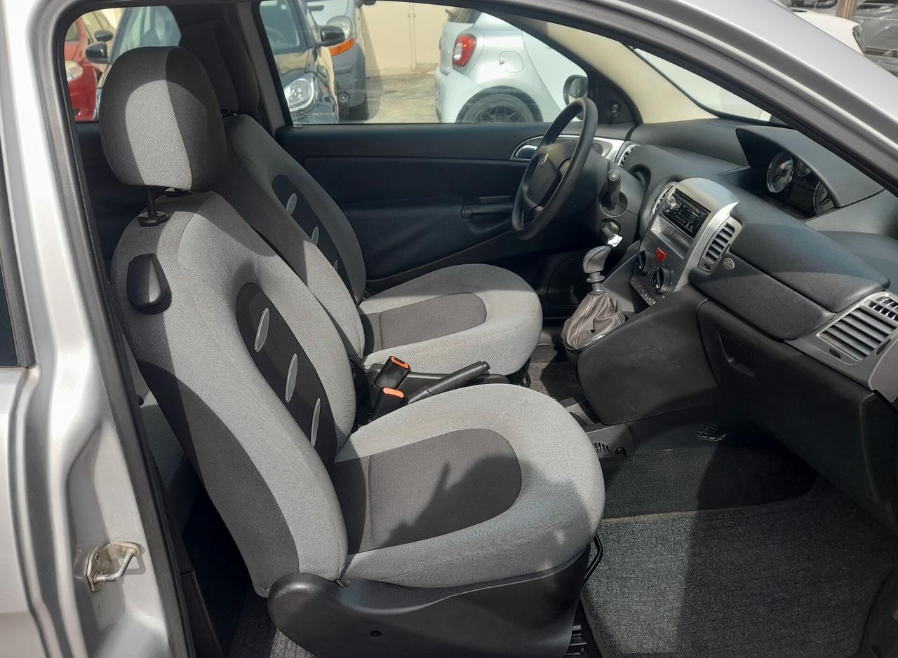 Lancia Ypsilon 1.2 Argento