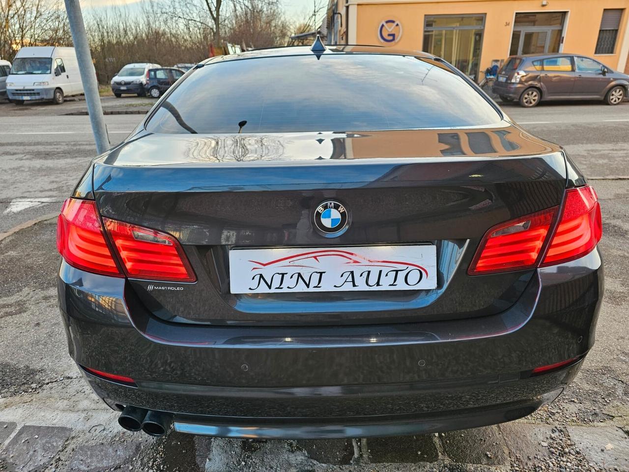 Bmw 520d 184cv Futura*Aut*Navi*Tetto*Pdc*19*Bi-Xeno*