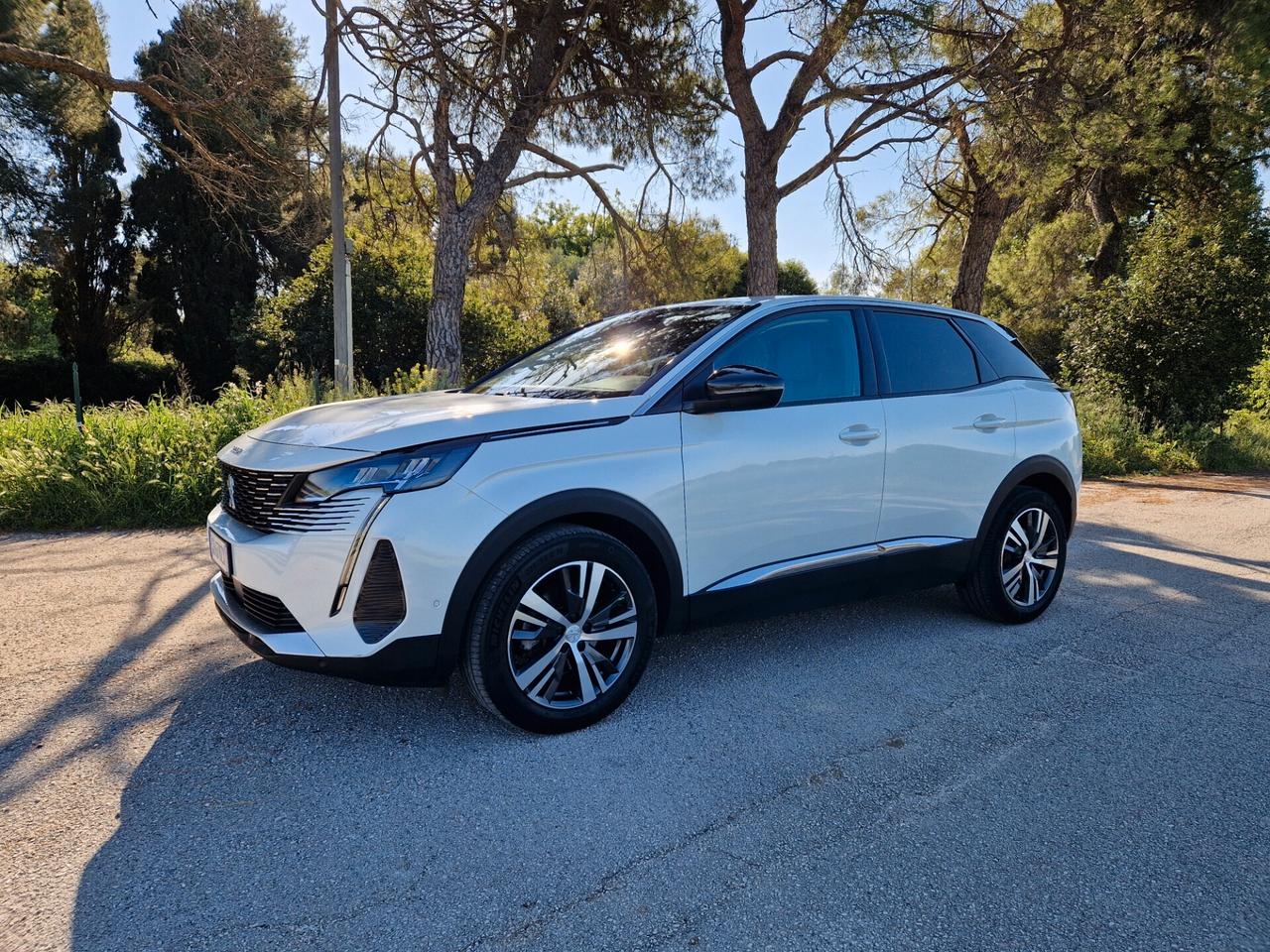 Peugeot 3008 BlueHDi 130 S&S EAT8 Allure