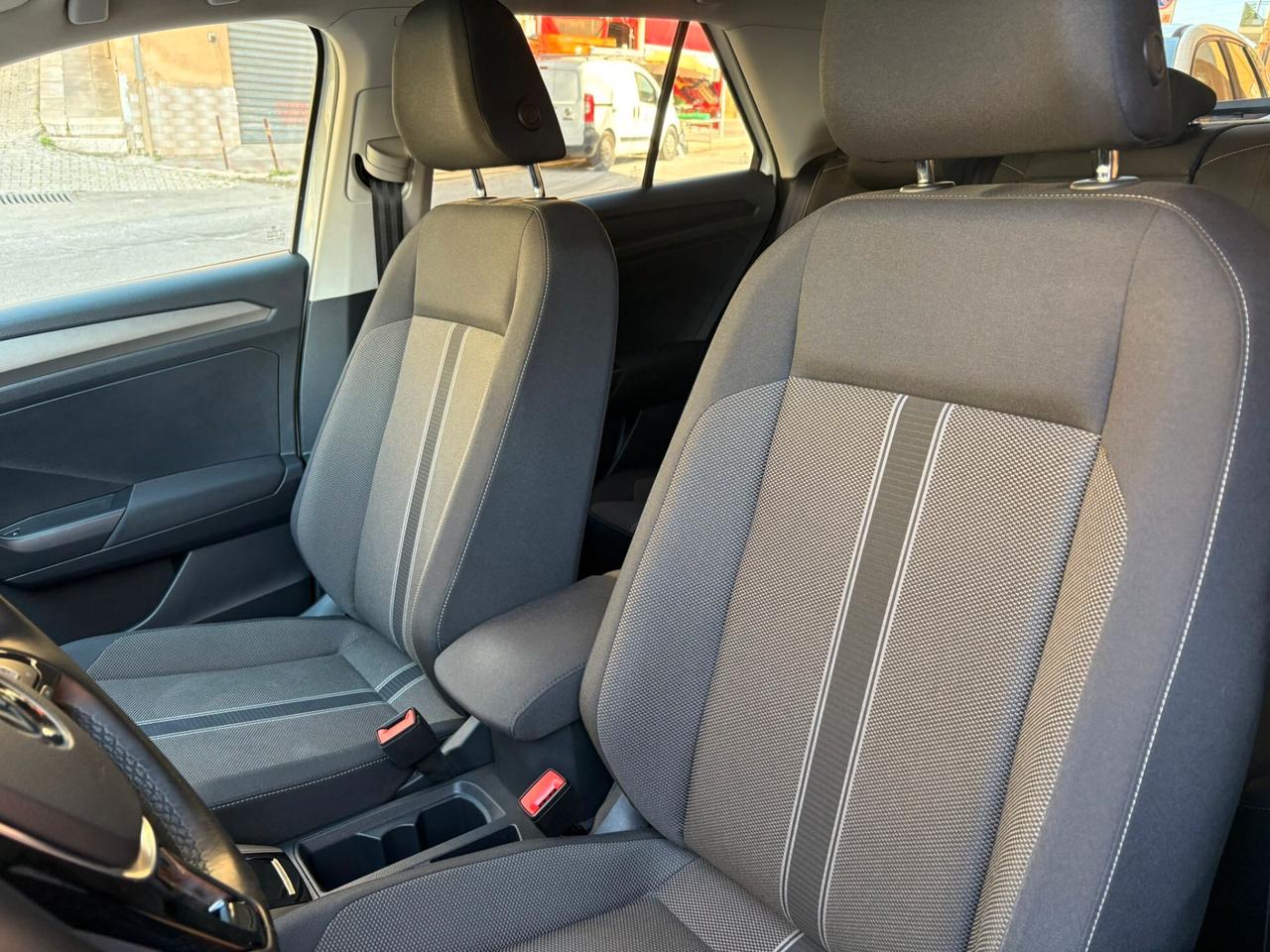 Volkswagen T-Roc 1.6 TDI SCR Business BlueMotion Technology
