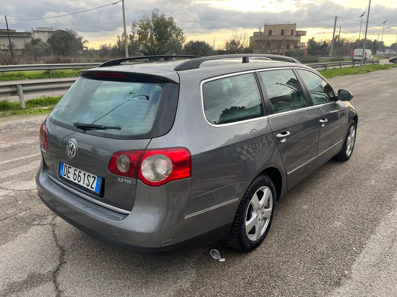 Volkswagen Passat 2.0 16V TDI Var. Highline 2006