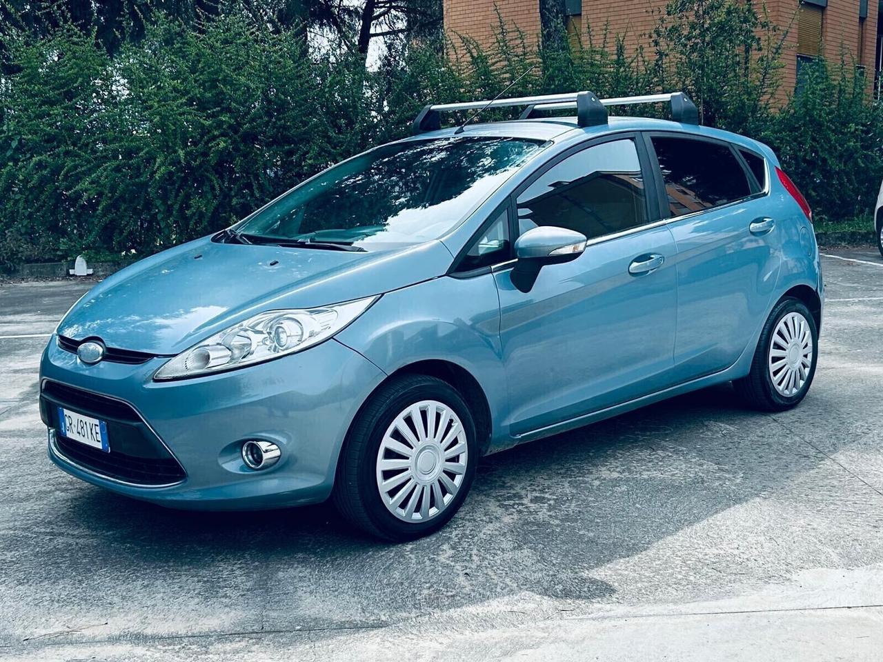 Ford Fiesta 1.4 TDCi 68CV 5 porte Titanium