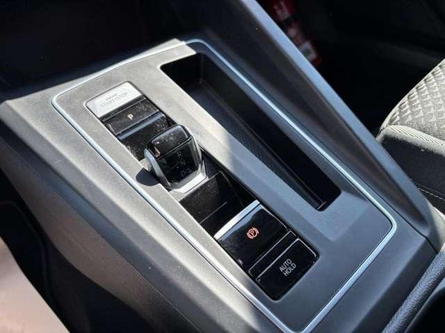 Volkswagen Golf 1.0 eTSI EVO DSG Active NAVI-LED-16"