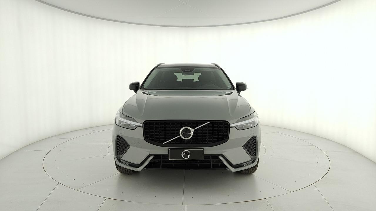 VOLVO XC60 2.0 b4 Plus Dark auto