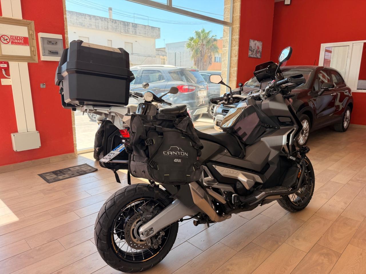 Honda X-ADV 750-2017 KEYLESS/LED/BORSE !LEGGI BENE!