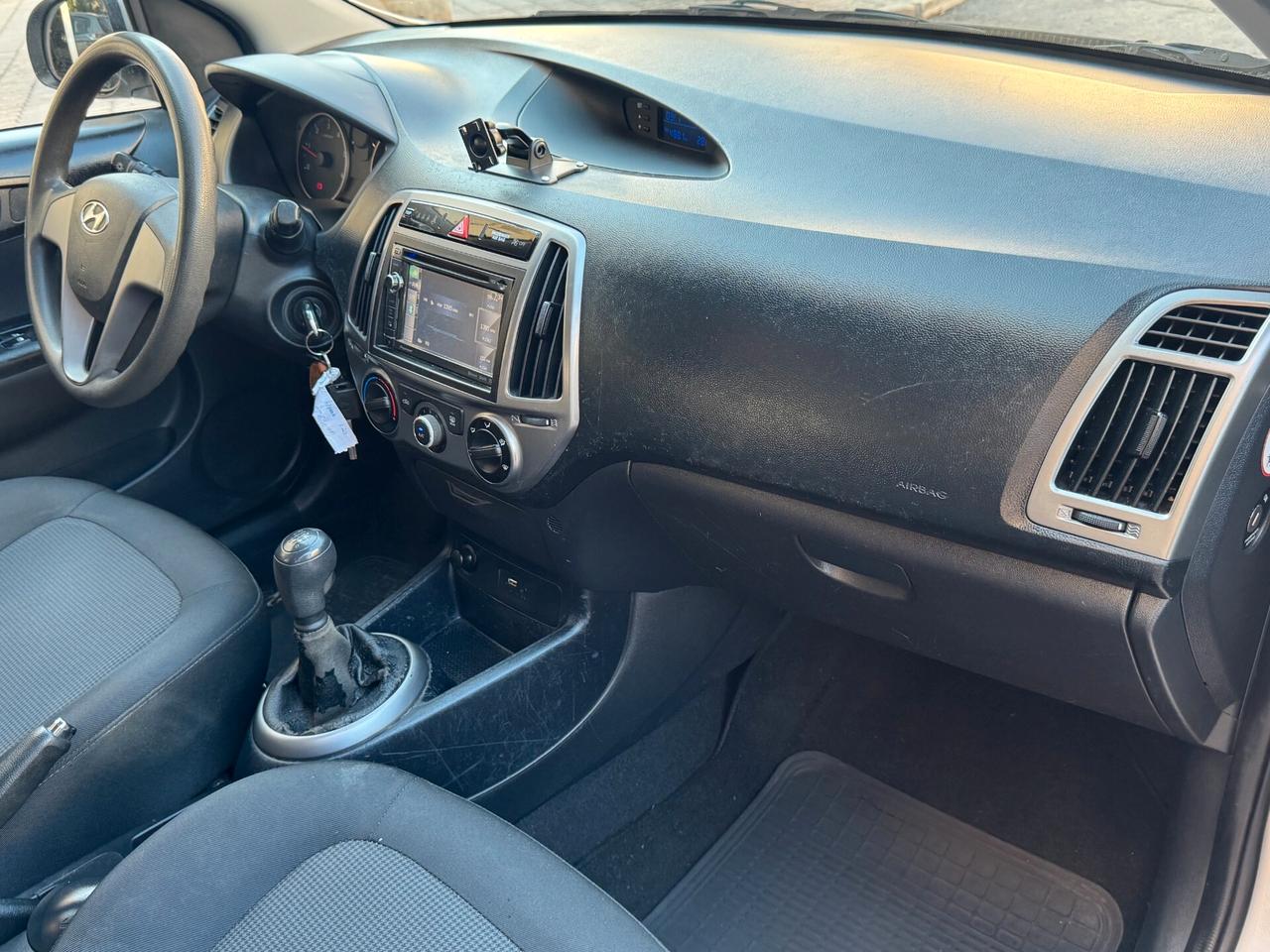 HYUNDAI I20 1.1 CRDI 75 CV. E5 SOUND EDITION PERFETTA