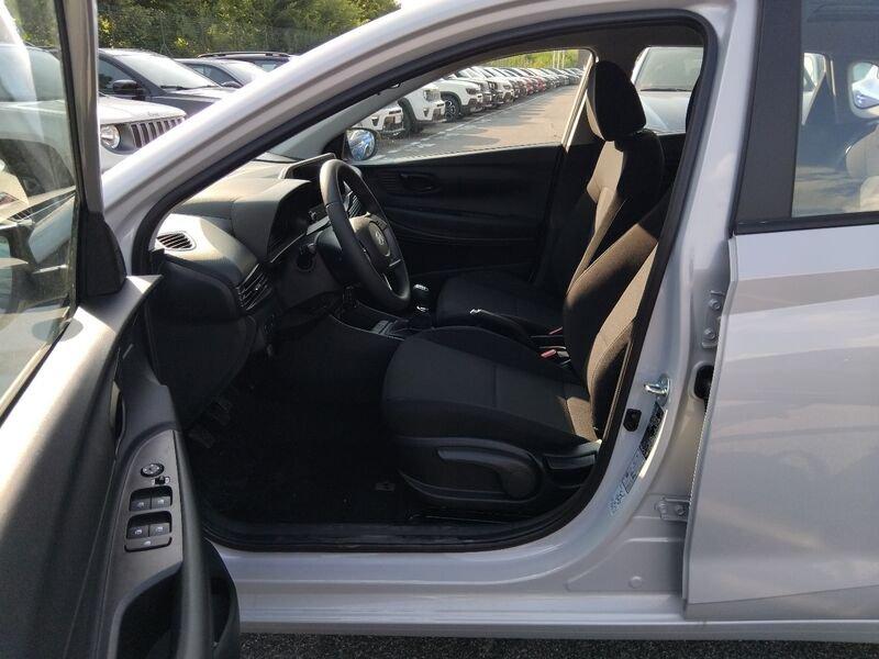 Hyundai i20 III 2023 1.2 mpi Connectline 79cv mt