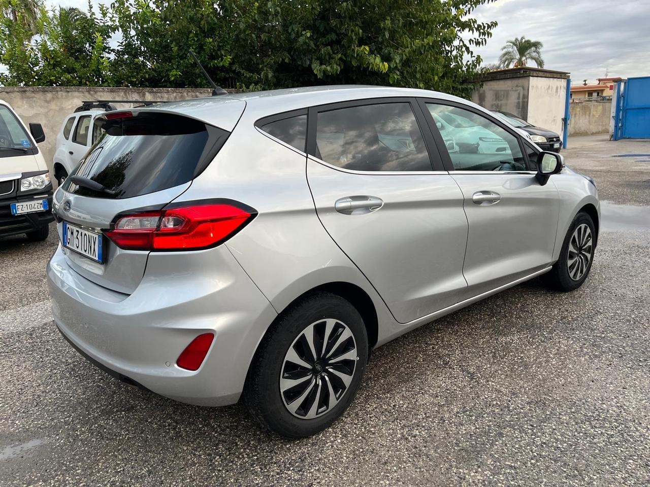 Ford fiesta 5P-1100 benz-km 42000-2023