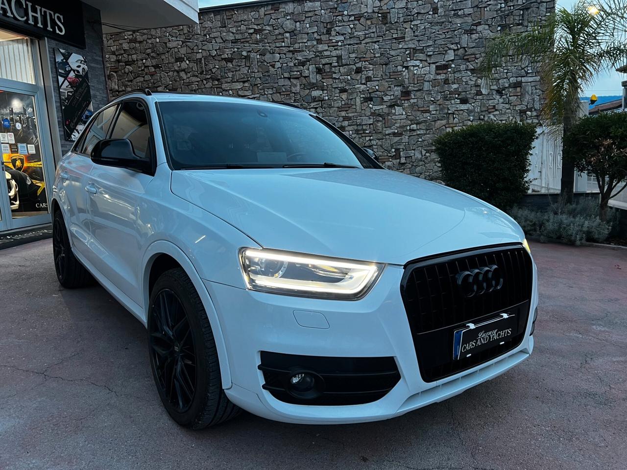 Audi Q3 2.0 TDI 140 CV -2012-TETTO
