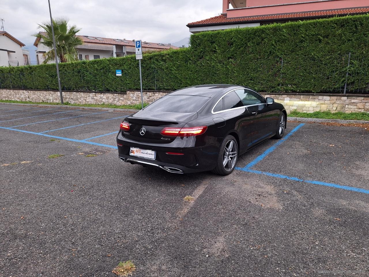 MERCEDES-BENZ E 220 d 4Matic AMG Premium TETTO CAMERA 360 MEMORIE