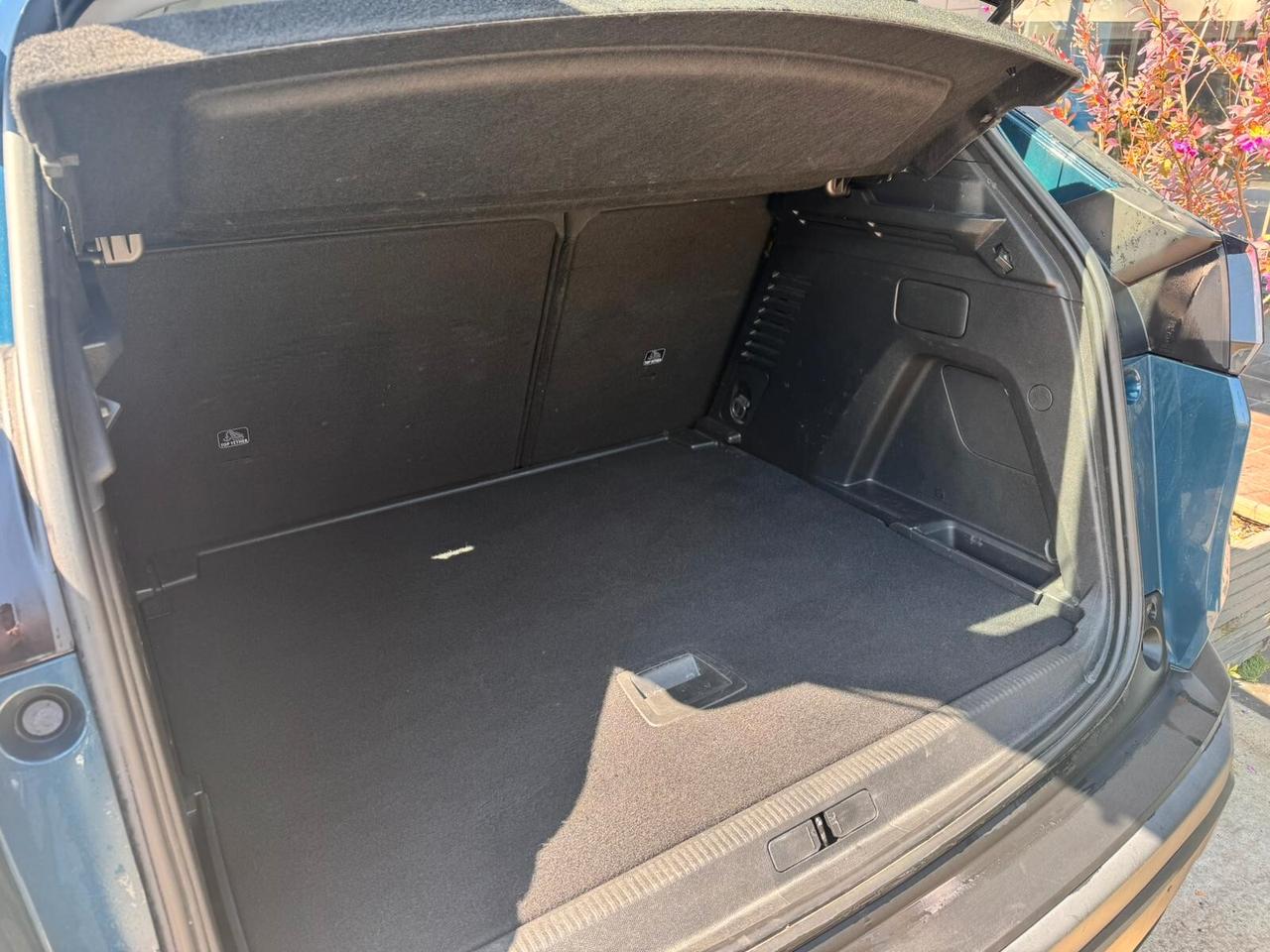 Peugeot 3008 BlueHDi 130 S&S EAT8 Active Pack