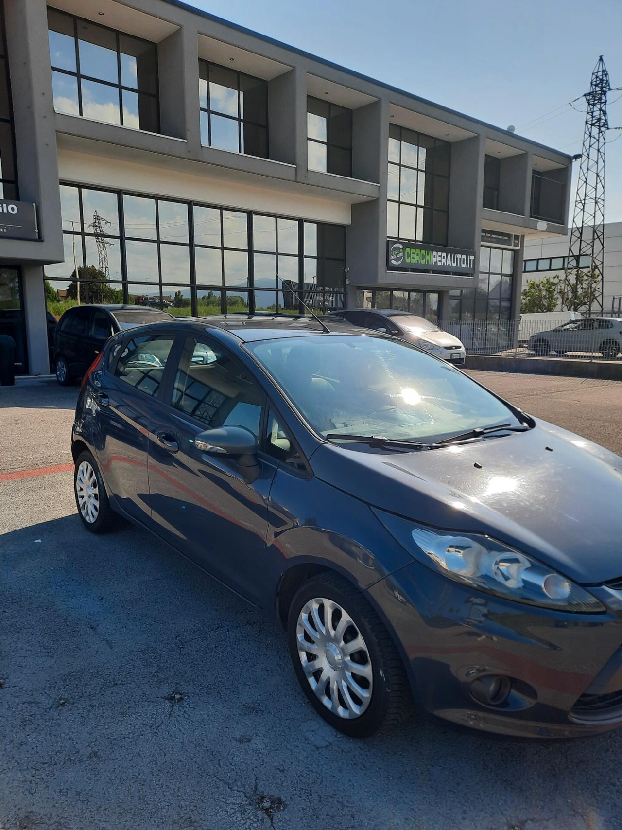 Ford Fiesta 1.4 TDCi 5p. Titanium OK NEOPATENTATI