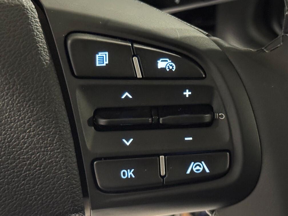 Hyundai i10 1.0 mpi Connectline 63cv auto Nav App Con 15" Neop