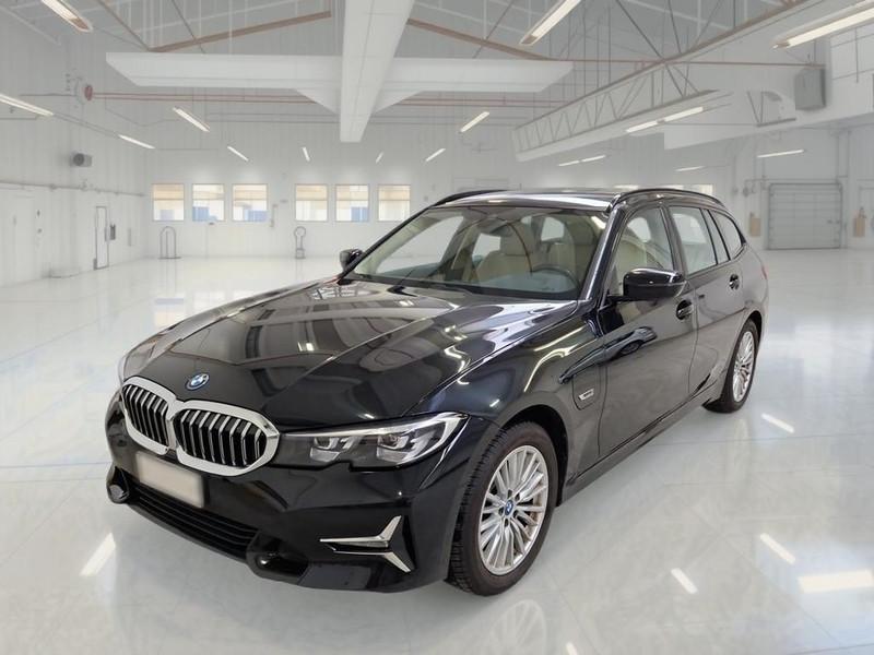 BMW 320 Luxury Touring auto