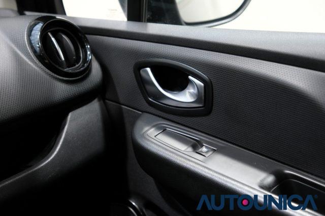 RENAULT Clio DCI 8V 90 CV 5 PORTE LIFE NEOPATENTATI