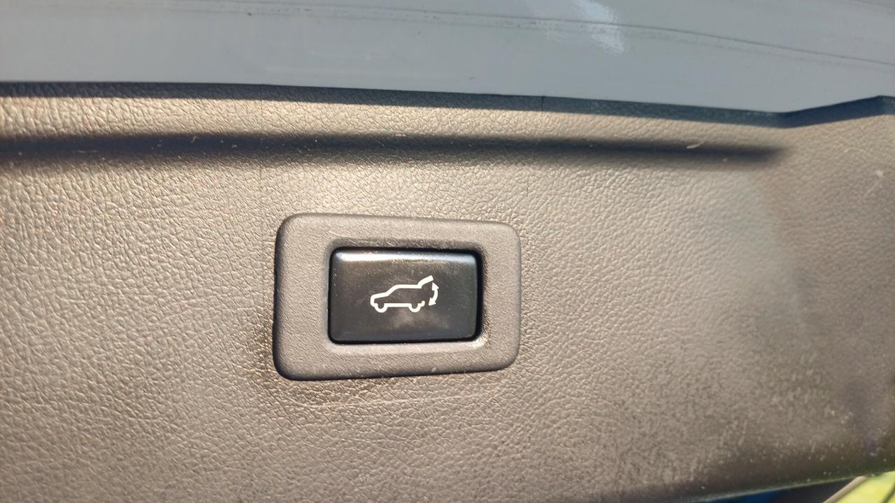 Subaru OUTBACK 2.0d Lineartronic Free