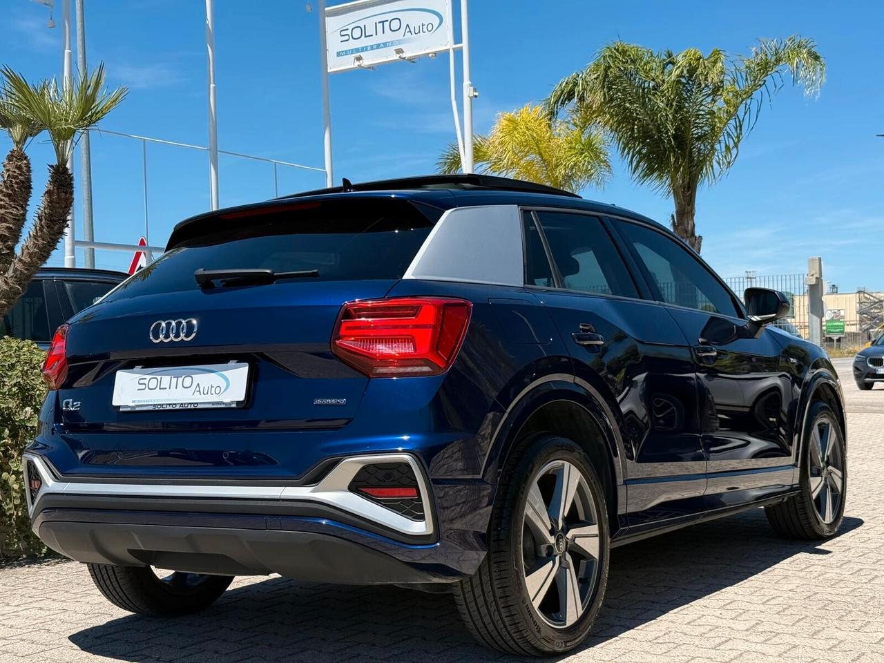Q2 2.0 150CV quattro S line Edition + TETTO Blu Navarra